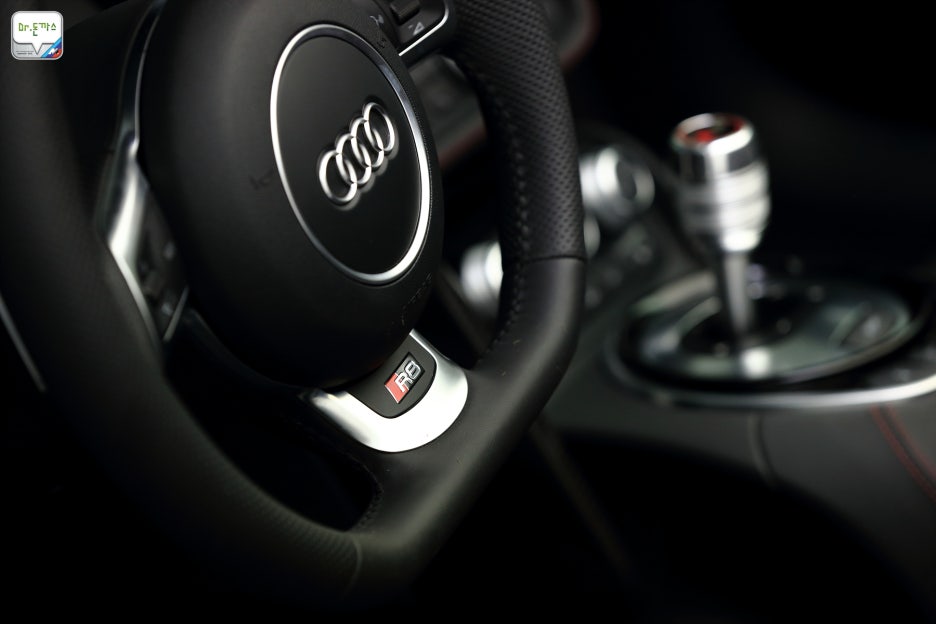 뉴 아우디 R8 V10 스파이더 출고 이야기 관련 이미지 11