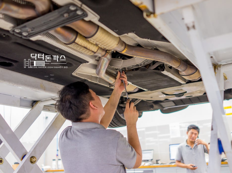 BMW M3 접촉사고+엠플러스+사고수리+엔진룸세척+브레이크오일교환 관련 이미지 9