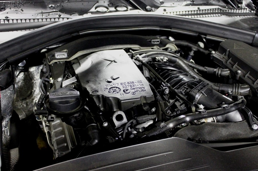 BMW f30 320d 엔진 오일 교환 ( 분당,판교 엔진오일+오일웍스+f30+320d+포르쉐911+GTS+모토렉스) 그리고 사냥꾼 님을 만나다. 관련 이미지 12