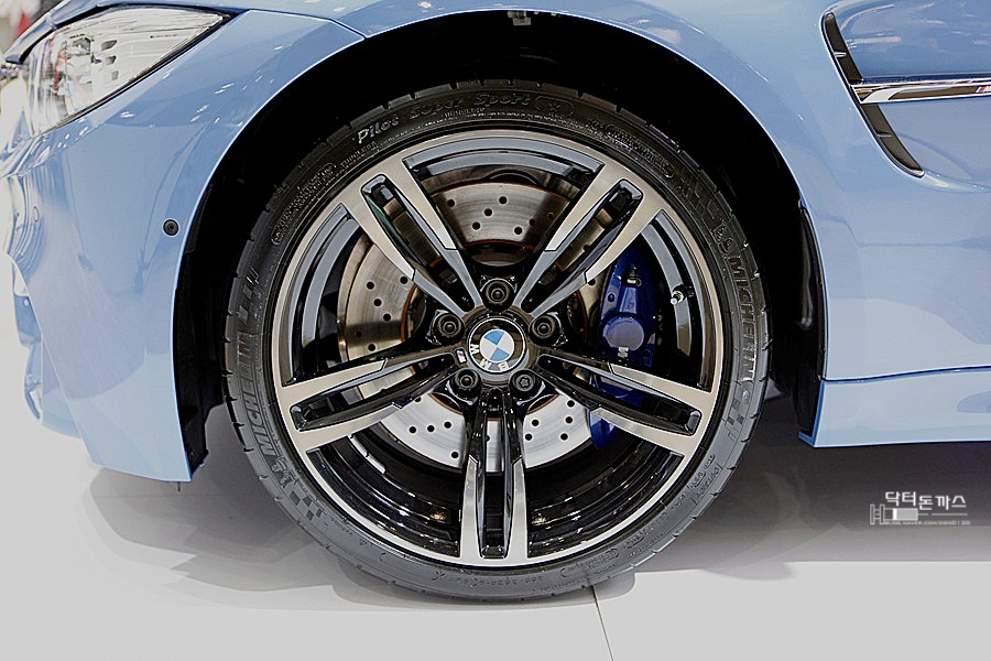 (실시간) 신형 BMW M3 그리고 BMW M4 국내 상륙. 관련 이미지 10