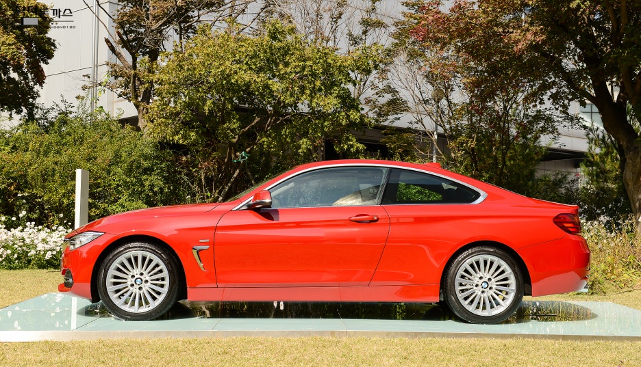 BMW 4시리즈 쿠페 디자인,사양 그리고 옵션 (BMW 428i M 스포츠 패키지+420d+M4) 관련 이미지 31
