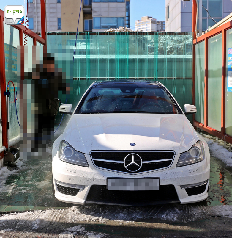 [시승기] c63 amg 쿠페 퍼포먼스 패키지 시승기 + 닥터돈까스와 오사모디(BMW 535d)가 드리는 새해인사 관련 이미지 2