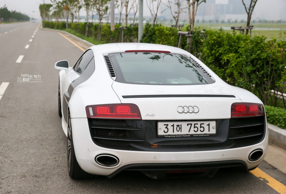 아우디 R8 시승기 1편+R8의 발자취를 따라서+R8 V8 쿠페+R8 V10 쿠페 관련 이미지 12