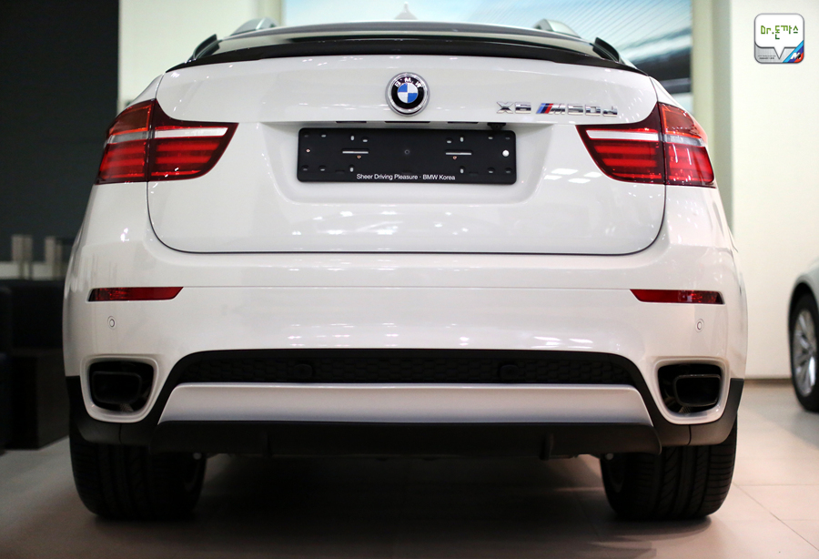 [X6 M50d] 국내에 상륙한 BMW 디젤의 끝판왕을 우연히 만나다! (M550d+X5 M50d+X6 M50d = M performance) 관련 이미지 17