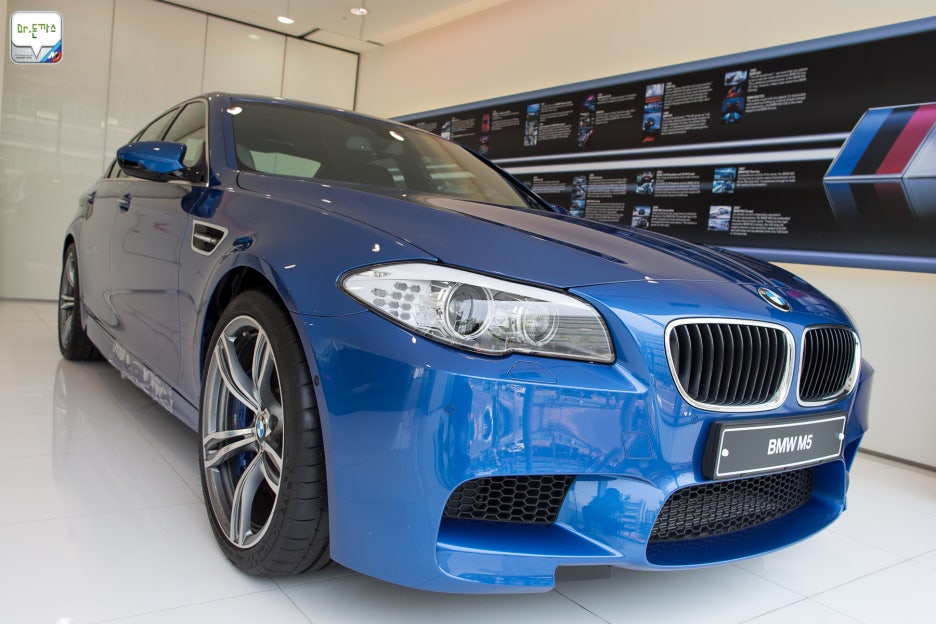 BMW M5 시승기. 괴물세단의 과거 그리고 현재(E39 M5,E60 M5,F10 M5). 관련 이미지 43