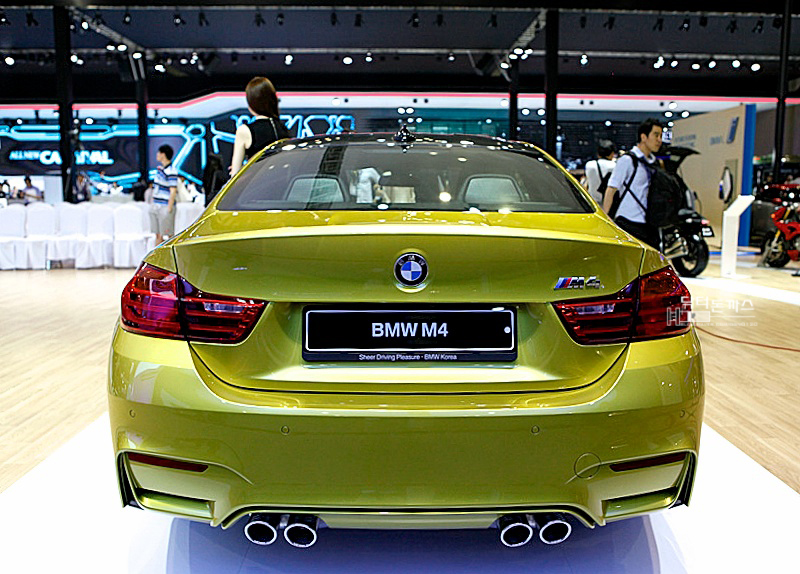 (실시간) 신형 BMW M3 그리고 BMW M4 국내 상륙. 관련 이미지 31