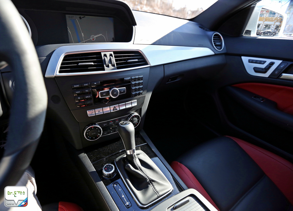 [시승기] c63 amg 쿠페 퍼포먼스 패키지 시승기 + 닥터돈까스와 오사모디(BMW 535d)가 드리는 새해인사 관련 이미지 25