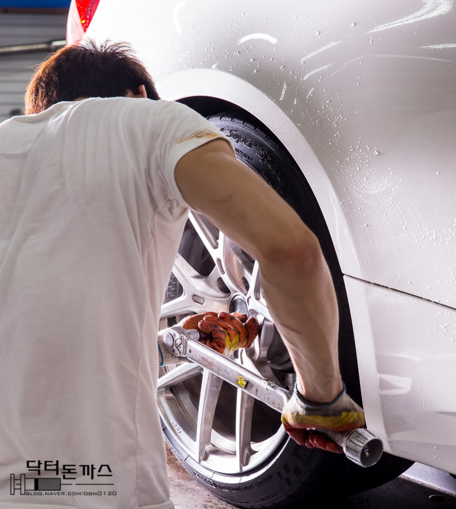 바른타이어? 좋은타이어? 타이어선택의 기준. BMW M3 타이어 교환. 분당,수지 09 타이어. 관련 이미지 24