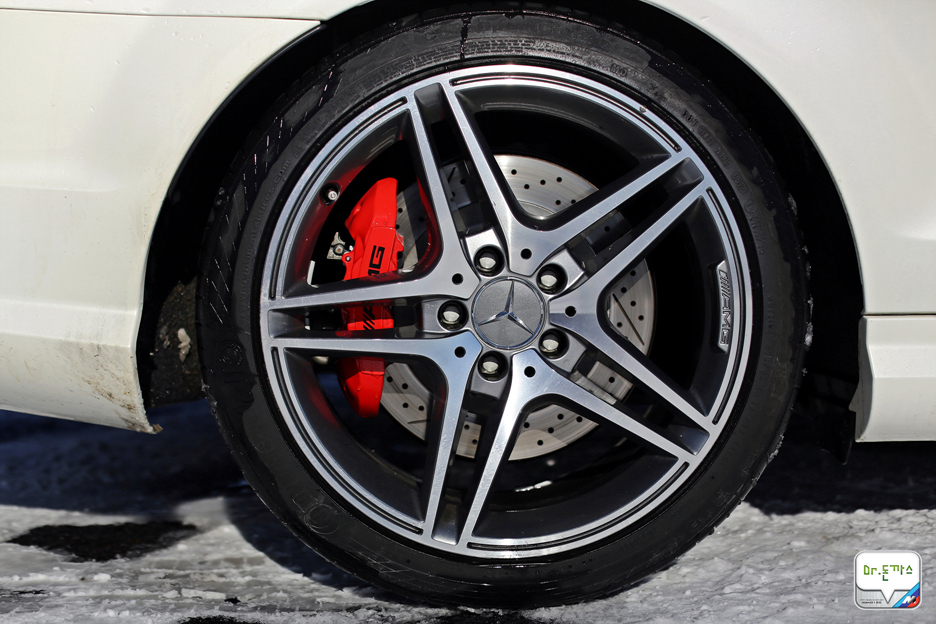 [시승기] c63 amg 쿠페 퍼포먼스 패키지 시승기 + 닥터돈까스와 오사모디(BMW 535d)가 드리는 새해인사 관련 이미지 17