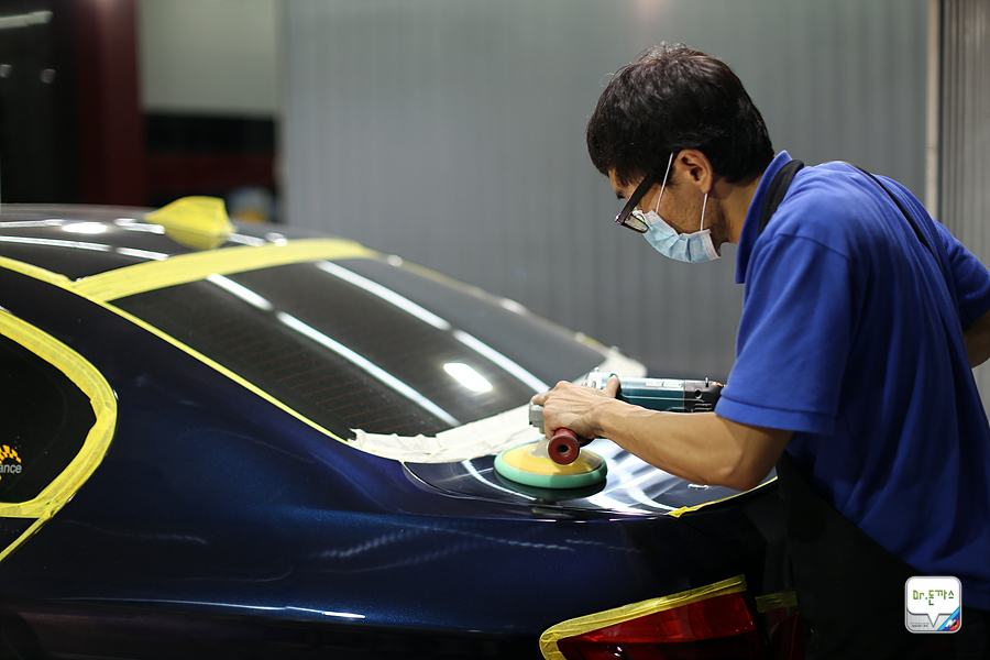 BMW F10 535d 치료하기! 광택작업 후기! (베스트샤인 오토팩토리 + 차량 흠집 제거+주차장테러 범인검거!+ 동판교까페+오시정) 관련 이미지 49