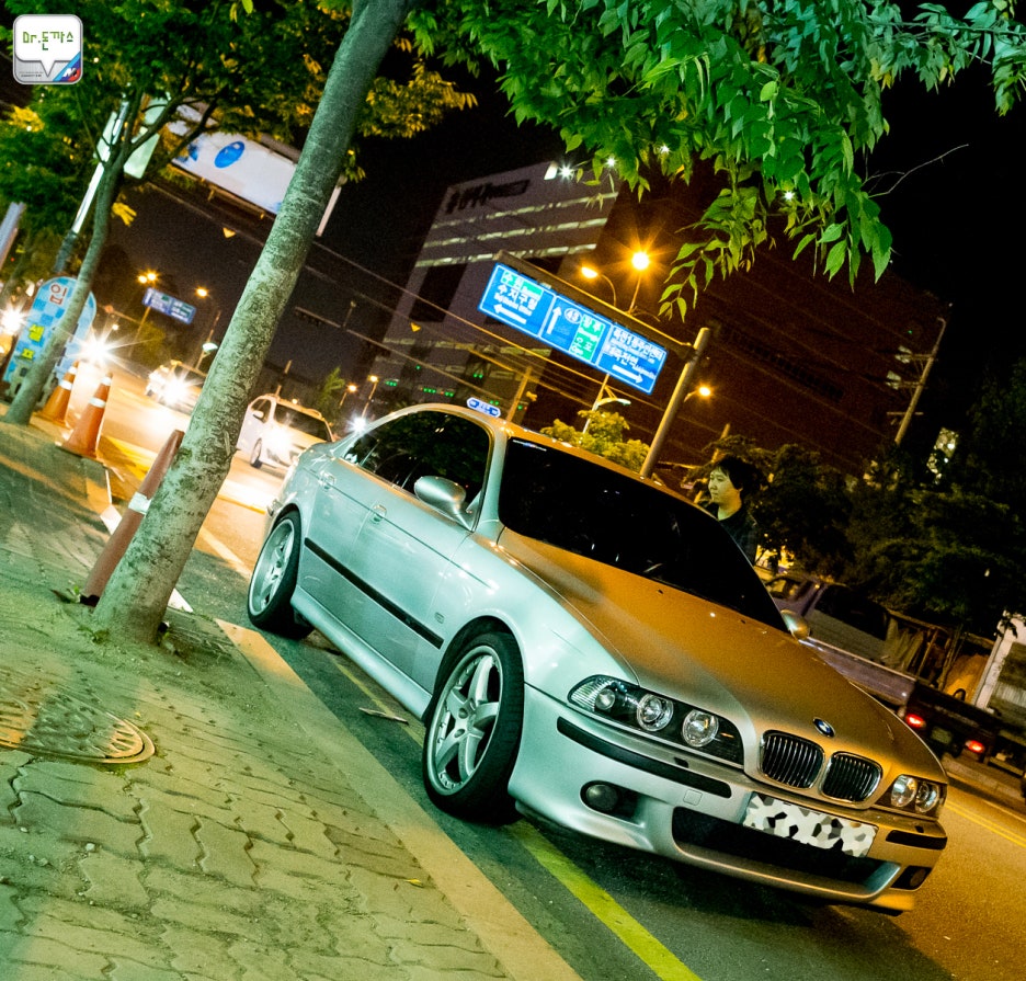 BMW M5 시승기. 괴물세단의 과거 그리고 현재(E39 M5,E60 M5,F10 M5). 관련 이미지 24