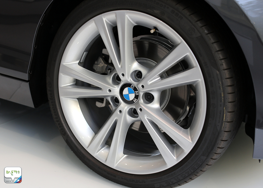 [비교시승기] BMW 뉴 1시리즈 해치백 vs 폭스바겐 골프 관련 이미지 8