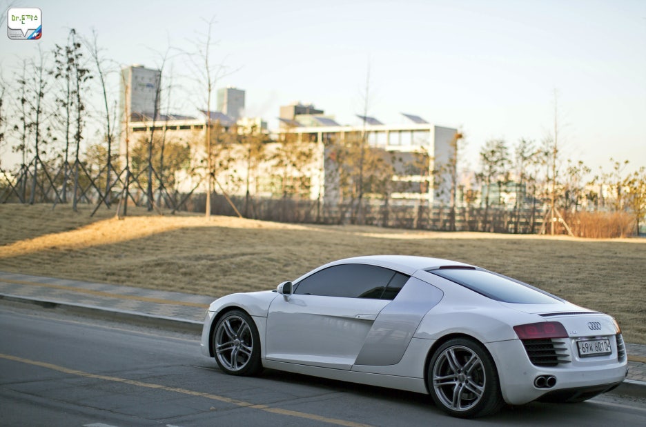 아우디 R8 시승기 1편+R8의 발자취를 따라서+R8 V8 쿠페+R8 V10 쿠페 관련 이미지 3