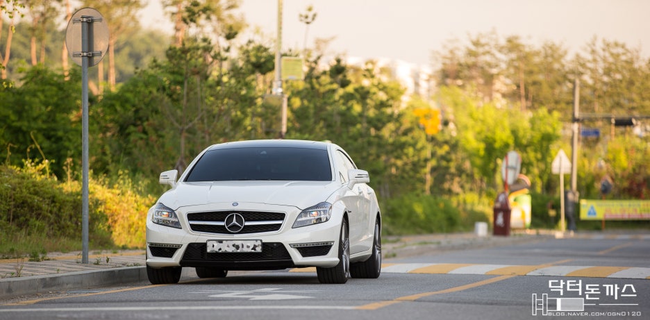 벤츠 CLS 63 AMG 시승기. 이쁘고 배기음 좋은 KTX. 관련 이미지 34