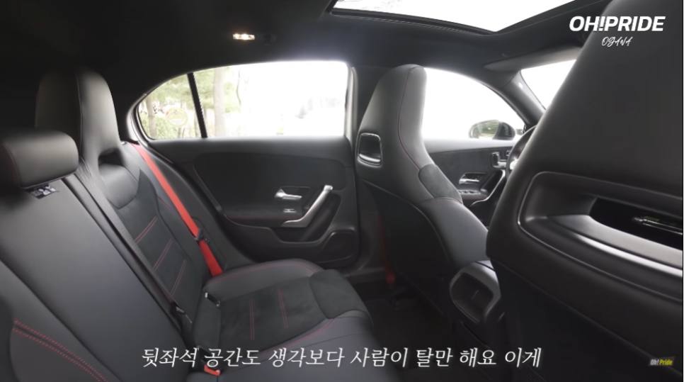 벤츠 A45 AMG 말이 필요 없는 최고의 벤츠 펀카 관련 이미지 7