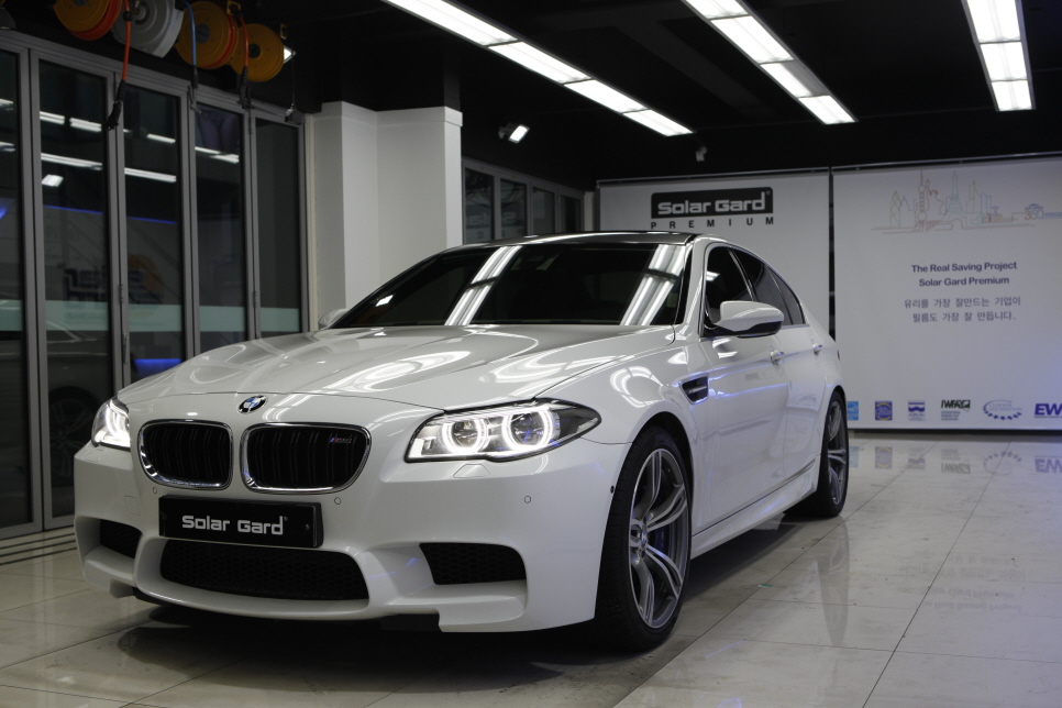 BMW M5 솔라가드 프리미엄 시공, 썬팅? 무엇이 중요할까 TSER 관련 이미지 22