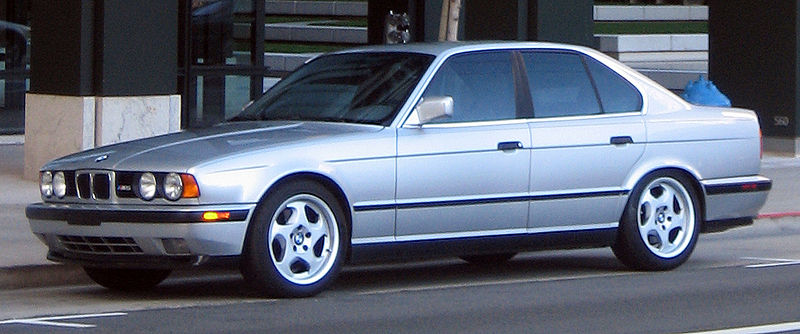 BMW M5 시승기. 괴물세단의 과거 그리고 현재(E39 M5,E60 M5,F10 M5). 관련 이미지 7