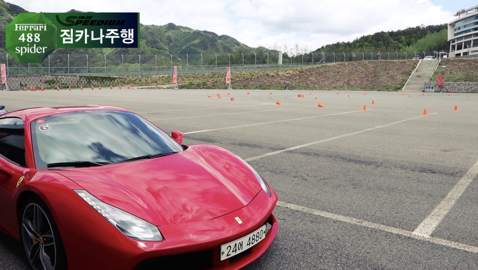 전국 페라리 총집합! 페라리 488스파이더로 인제 써킷 타기| 오프라이드오가나 (FERRARI 488 SPIDER) 관련 이미지 9