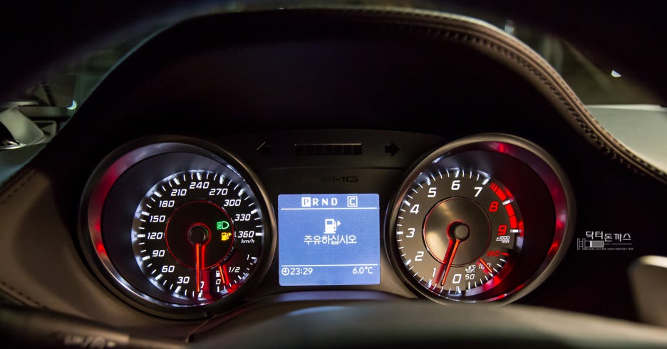 조금 특별한 벤츠 SLS 63 AMG 시승기. 관련 이미지 23