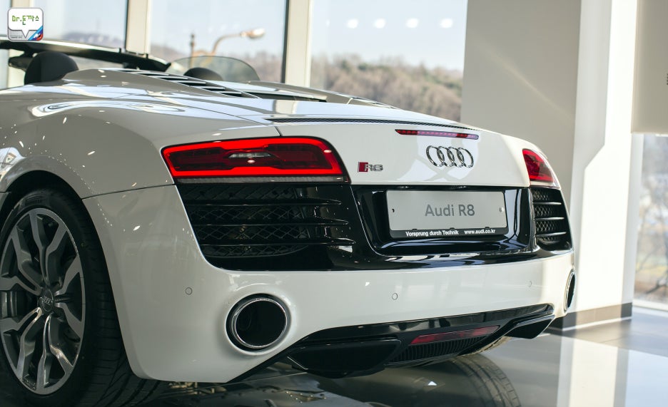 [뉴 아우디 R8 V10] 새로운 아우디의 R8을 소개합니다. 베이비 R8 아우디 TTS도 함께! 관련 이미지 7