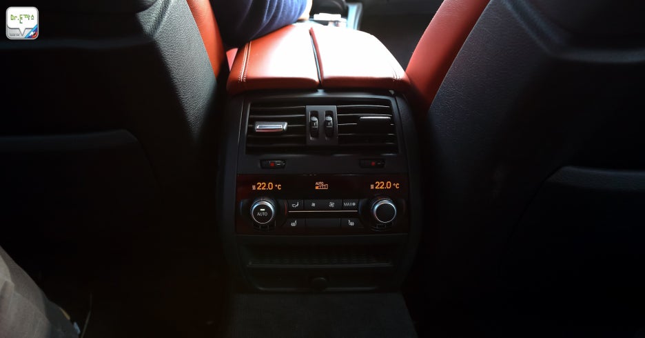 BMW M5 시승기. 괴물세단의 과거 그리고 현재(E39 M5,E60 M5,F10 M5). 관련 이미지 65