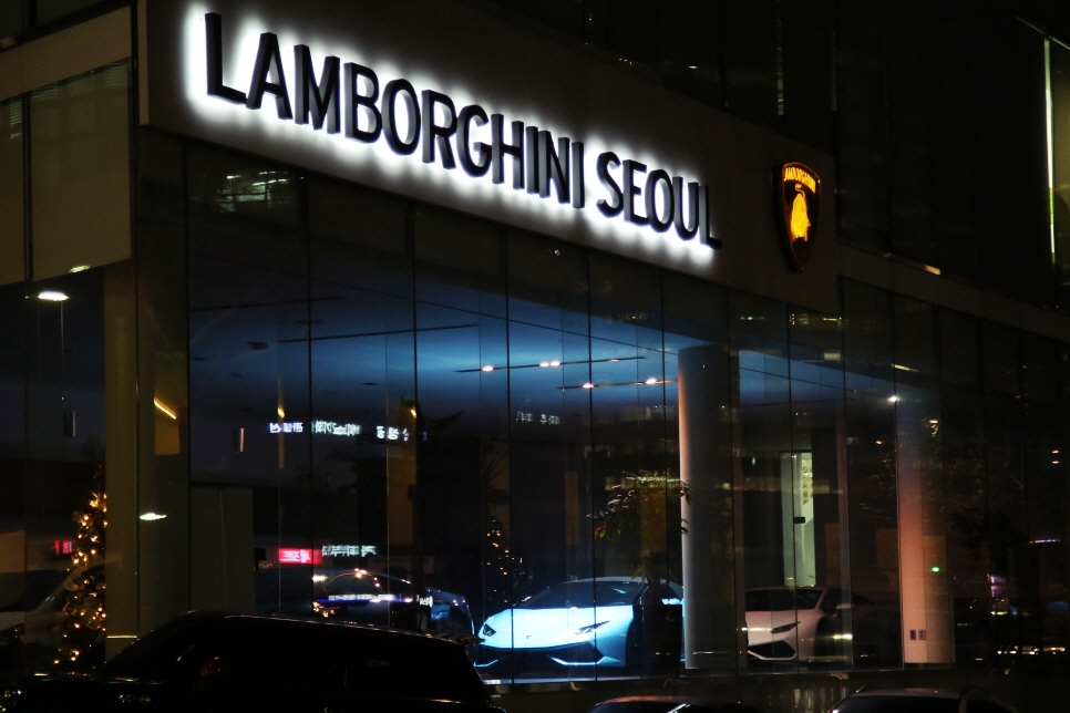 람보르기니 우루스 계약 - Lamborghini URUS 관련 이미지 2