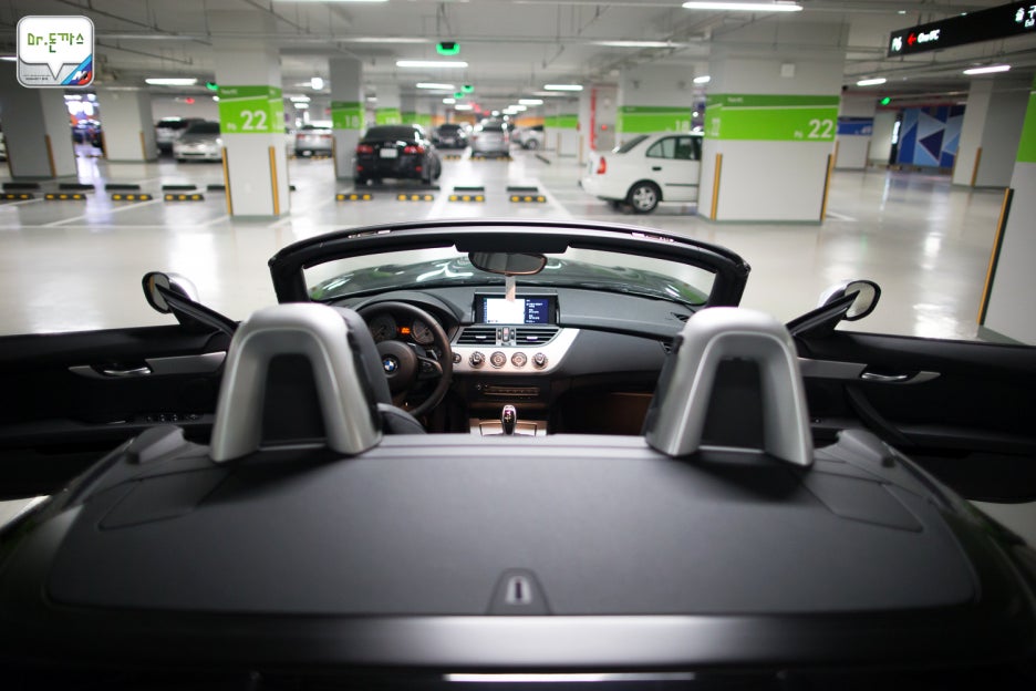 BMW z4 35is 시승기 - 엉덩이 춤을 추며 타는 로드스터의 매력. 관련 이미지 18
