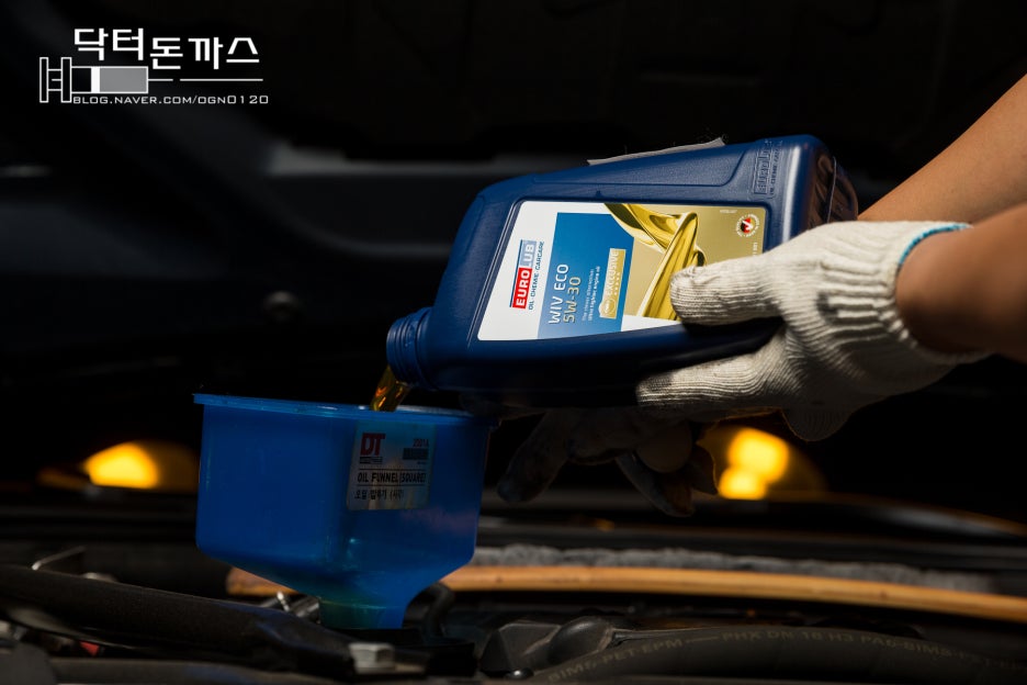 BMW 535d 엔진오일 교환. 유로루브(EUROLUB). 관련 이미지 31