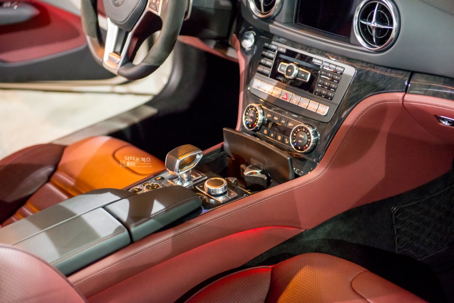 벤츠 SL63 AMG 퍼포먼스팩 로드스터 시승기 관련 이미지 16