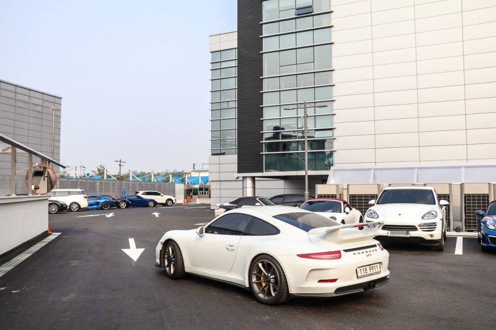 SSCL 포르쉐 센터 분당 워크샵 (Porsche Centre Bundang Workshop) 투어 with 포르쉐 911 GT3 관련 이미지 57