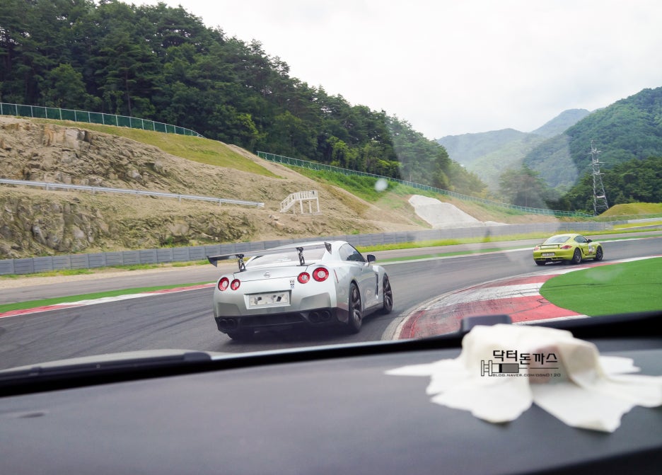닛산 GT-R & 페라리 캘리포니아 in 인제스피디움 관련 이미지 11