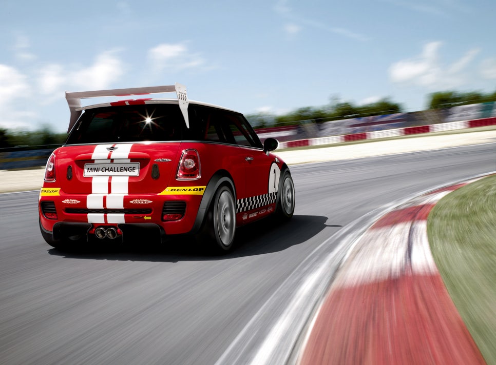 오가나 카라이프 이야기. GT3 JCW M5 관련 이미지 3