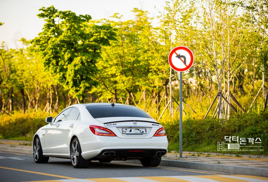 벤츠 CLS 63 AMG 시승기. 이쁘고 배기음 좋은 KTX. 관련 이미지 33