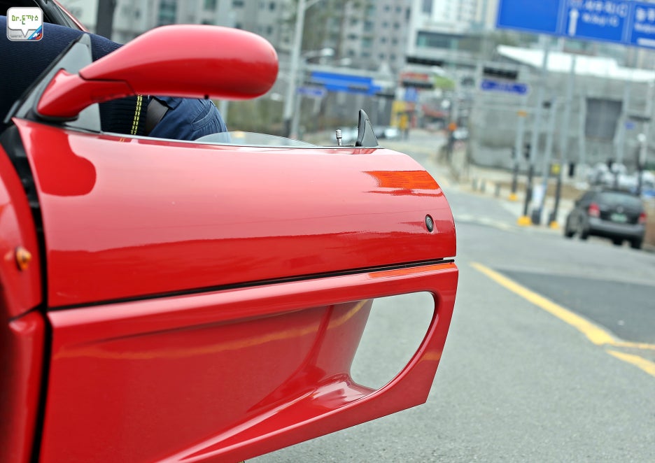 [페라리 F355 GTS] 세월이 가도 멋진 스포츠카 페라리 F355를 소개합니다. 관련 이미지 37
