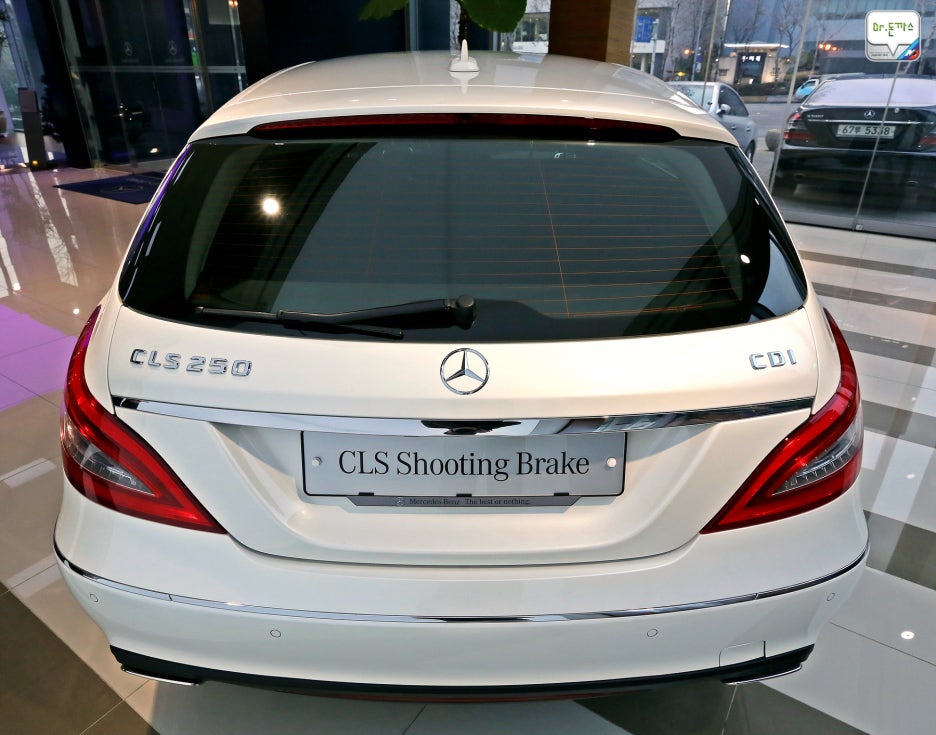 [벤츠 CLS 슈팅브레이크] 스타일과 실용성을 모두 누리고 싶은 당신을 위한 차. CLS 350과의 비교리뷰. 관련 이미지 8