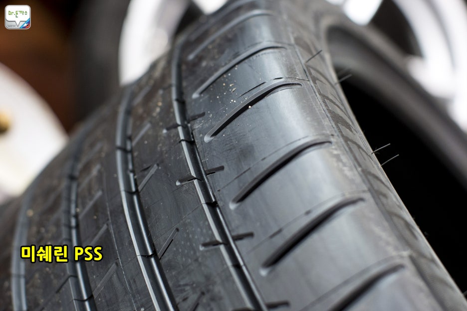 BMW 535d 타이어 교환+산본스타일+미쉐린 PSS+3D디자인 키케이스+2013 서울 모터쇼 관련 이미지 20