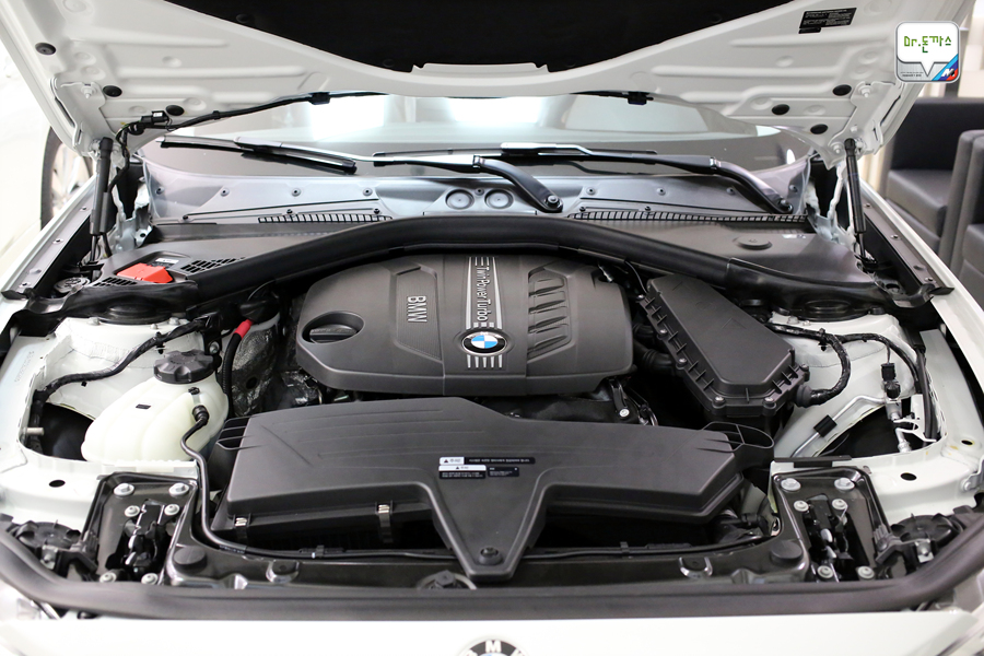3000만원대 BMW 신형 뉴 1시리즈 해치백+118d 어반과 120d 스포츠 중에 뭘 살까? (어반과 스포츠 비교분석 ) 관련 이미지 49