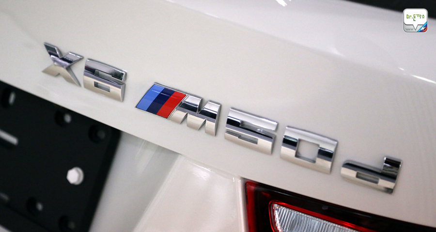 [X6 M50d] 국내에 상륙한 BMW 디젤의 끝판왕을 우연히 만나다! (M550d+X5 M50d+X6 M50d = M performance) 관련 이미지 2