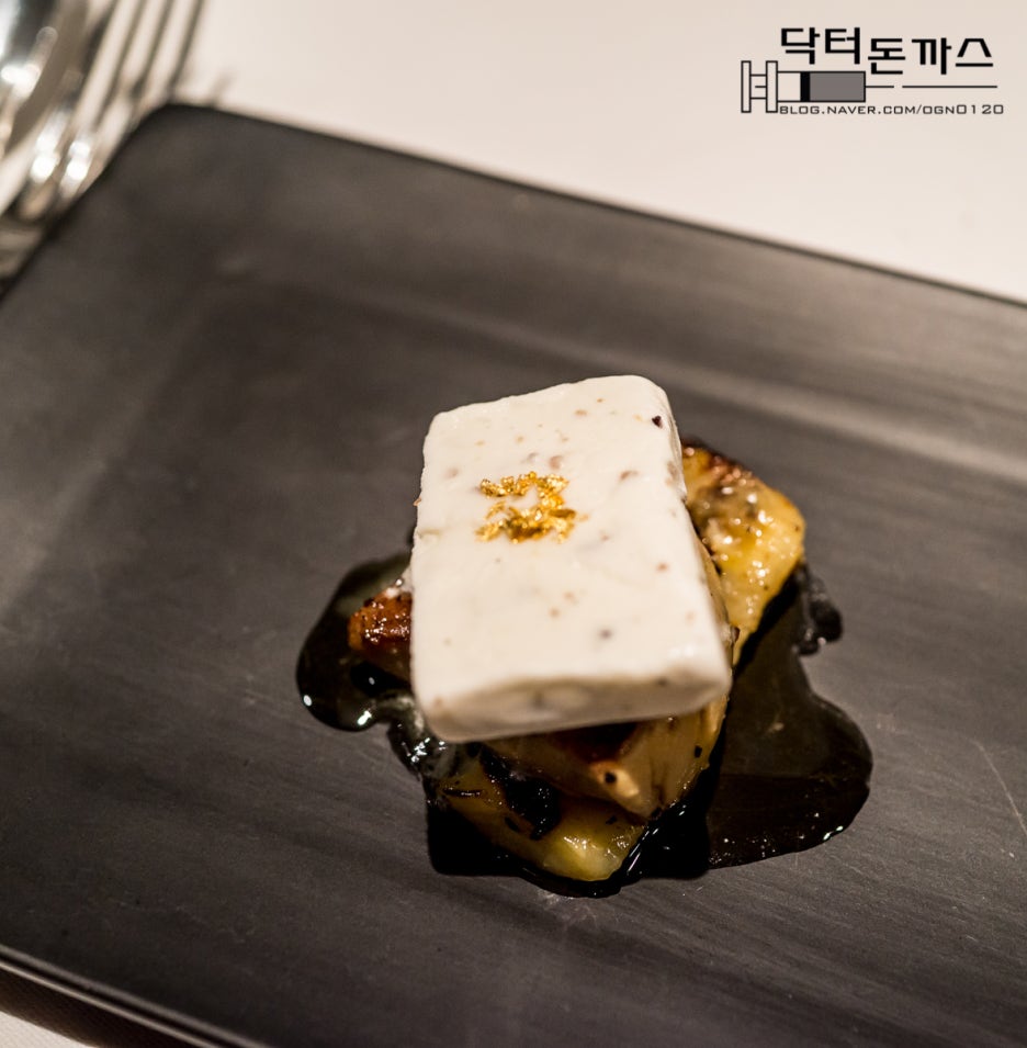[가로수길 맛집] 엘본 더 테이블+닛산 GT-R vs 페라리 캘리포니아+블루투스이어폰/모비프렌/GBHS400. 관련 이미지 7