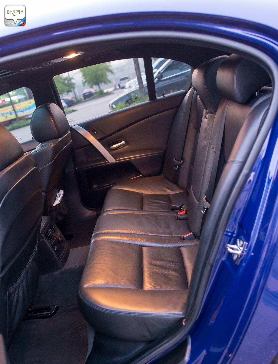 BMW M5 시승기. 괴물세단의 과거 그리고 현재(E39 M5,E60 M5,F10 M5). 관련 이미지 36