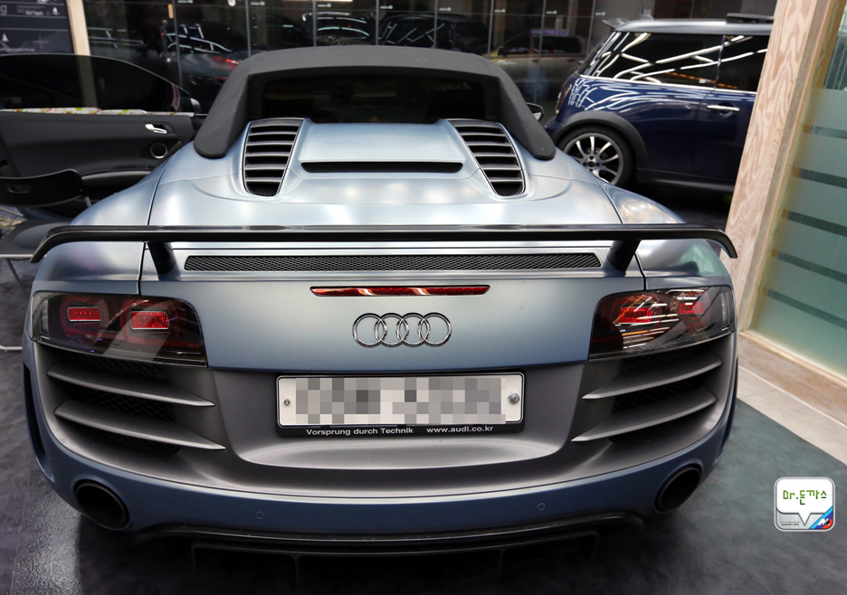 잘 팔리는차와 안 팔리는차! 아우디 A6 3.0 TFSI vs 아우디 R8 GT 스파이더 관련 이미지 26