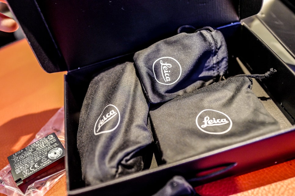 한정판 라이카Q 타조 에디션 구매 및 개봉기 LEICA Q à la carte Ostrich Style Embossed via 반도카메라 관련 이미지 13