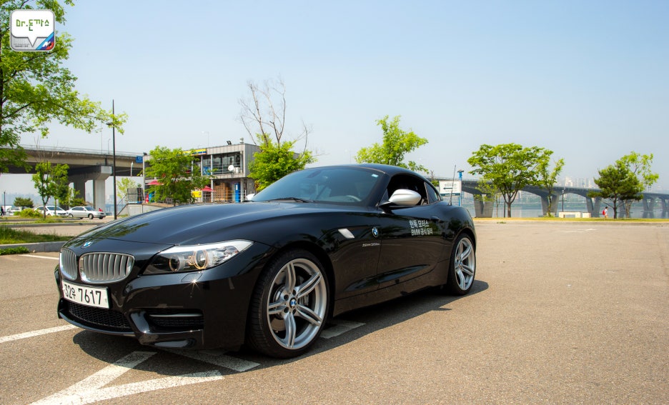 BMW z4 35is 시승기 - 엉덩이 춤을 추며 타는 로드스터의 매력. 관련 이미지 46