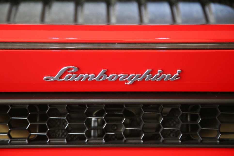 람보르기니 우루스 계약 - Lamborghini URUS 관련 이미지 1
