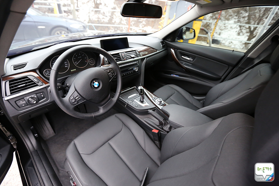 [시승기] bmw 320d 투어링 M 스포츠 패키지! 세단과 비교해서 합리적이지만 아직은 낯선 왜건! 관련 이미지 15