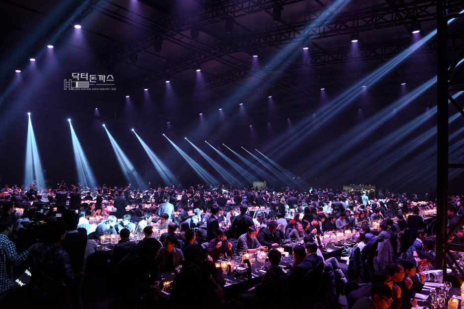 벤츠 신형 더 뉴 S클래스 런칭 행사를 다녀온 닥터돈까스. 관련 이미지 9