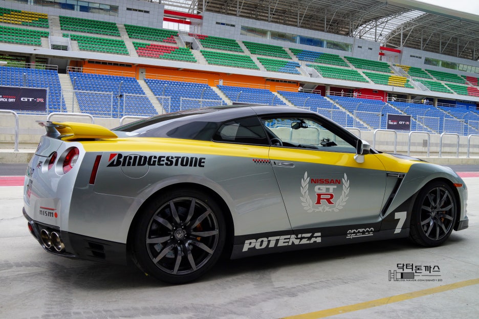 닛산 GT-R & 페라리 캘리포니아 in 인제스피디움 관련 이미지 17