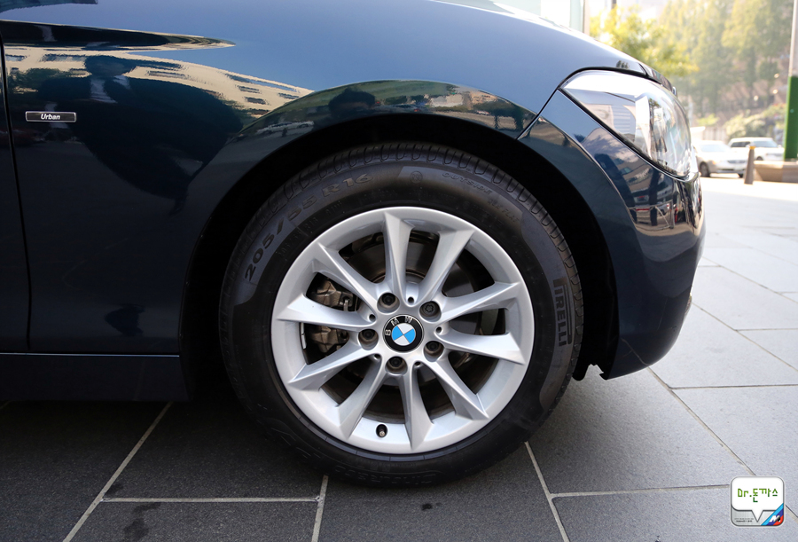 [비교시승기] BMW 뉴 1시리즈 해치백 vs 폭스바겐 골프 관련 이미지 19