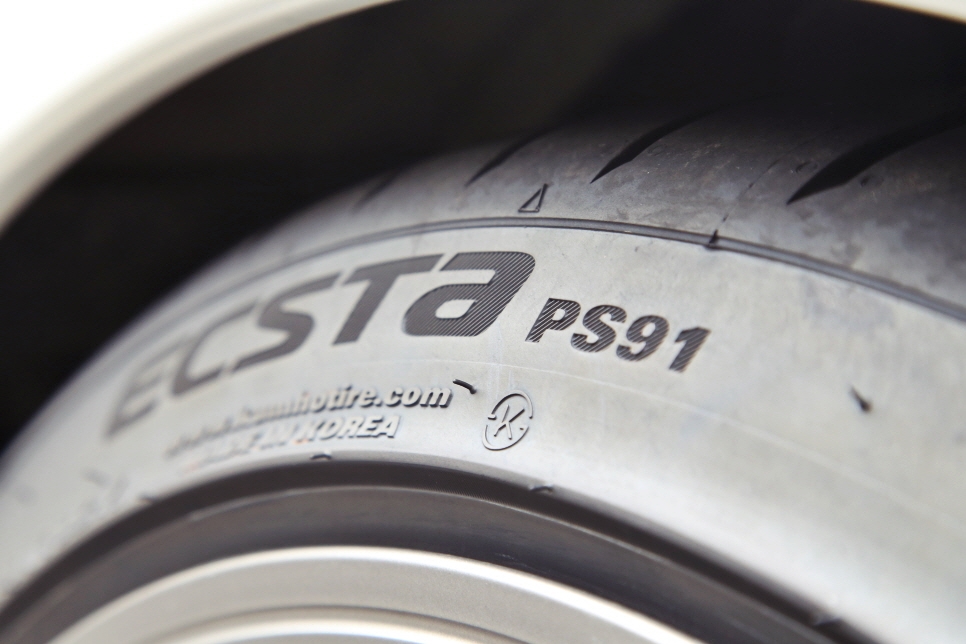 포르쉐 911 GT3 - 금호타이어 엑스타 PS91 리뷰 총평 관련 이미지 4