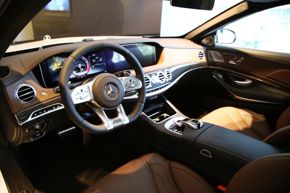 AMG S63 신형 살펴보기 - 벤츠 S클래스 2018 관련 이미지 11